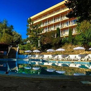Vezhen Hotel - Free Parking
